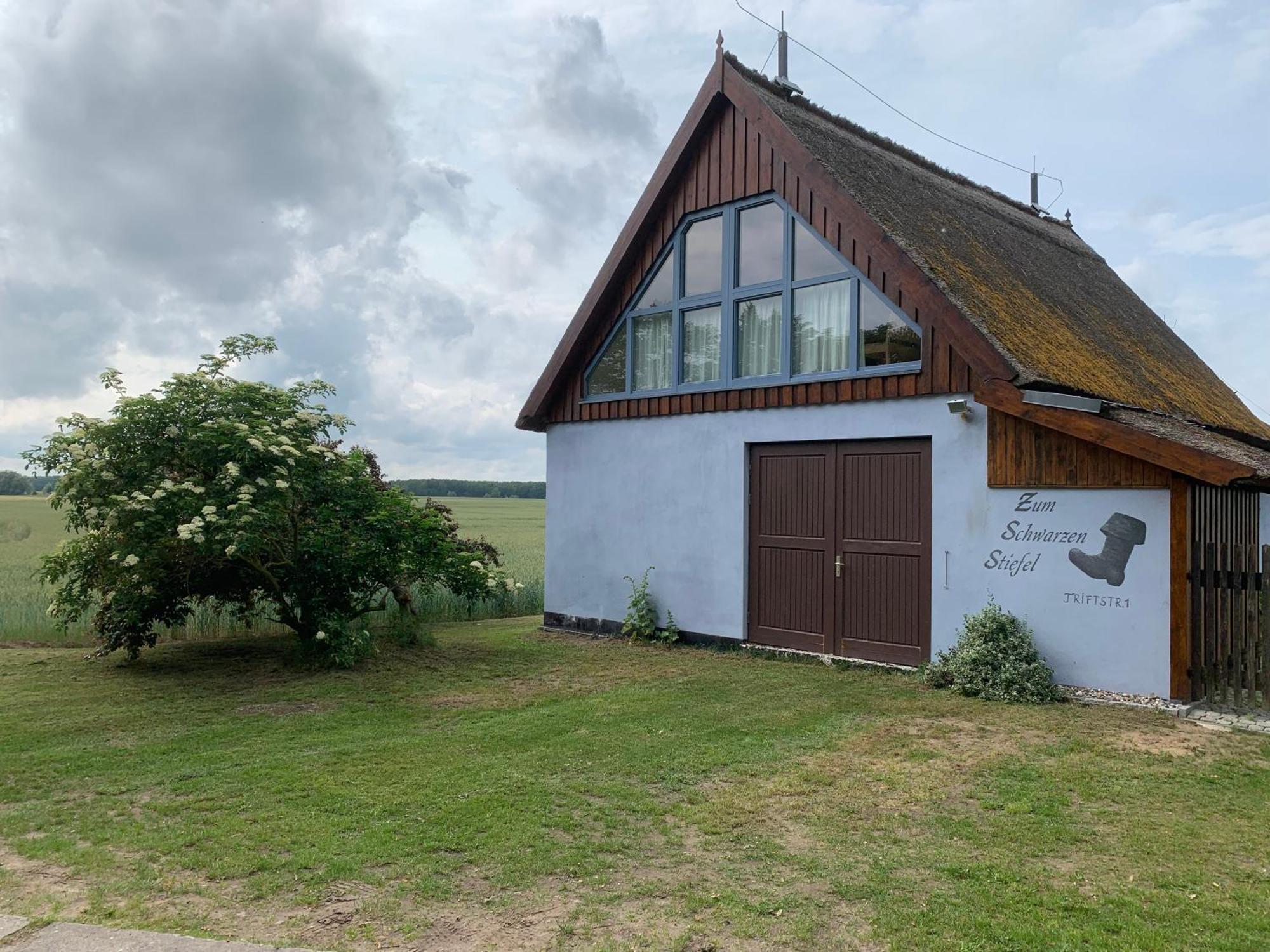 Zum Schwarzen Stiefel- Ferienwohnung Atelierhaus Rankwitz Ngoại thất bức ảnh